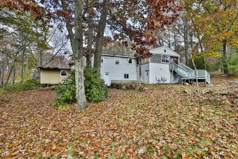 4 Viza Avenue Derry NH 03038