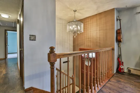 4 Viza Avenue Derry NH 03038