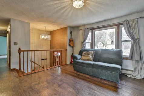 4 Viza Avenue Derry NH 03038