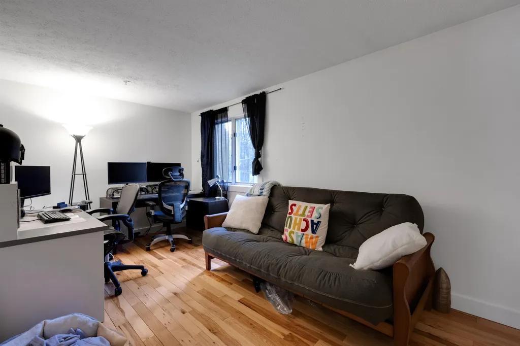 58 Dunn's Bridge Lane Dover NH 03820