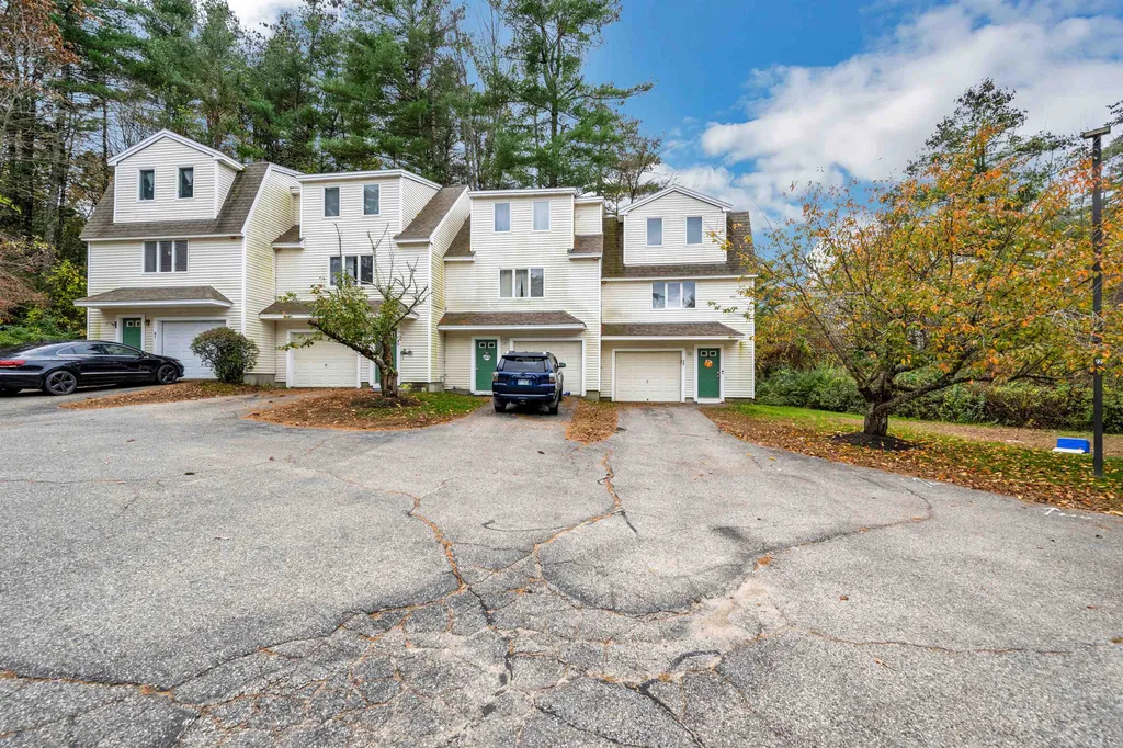 58 Dunn's Bridge Lane Dover NH 03820