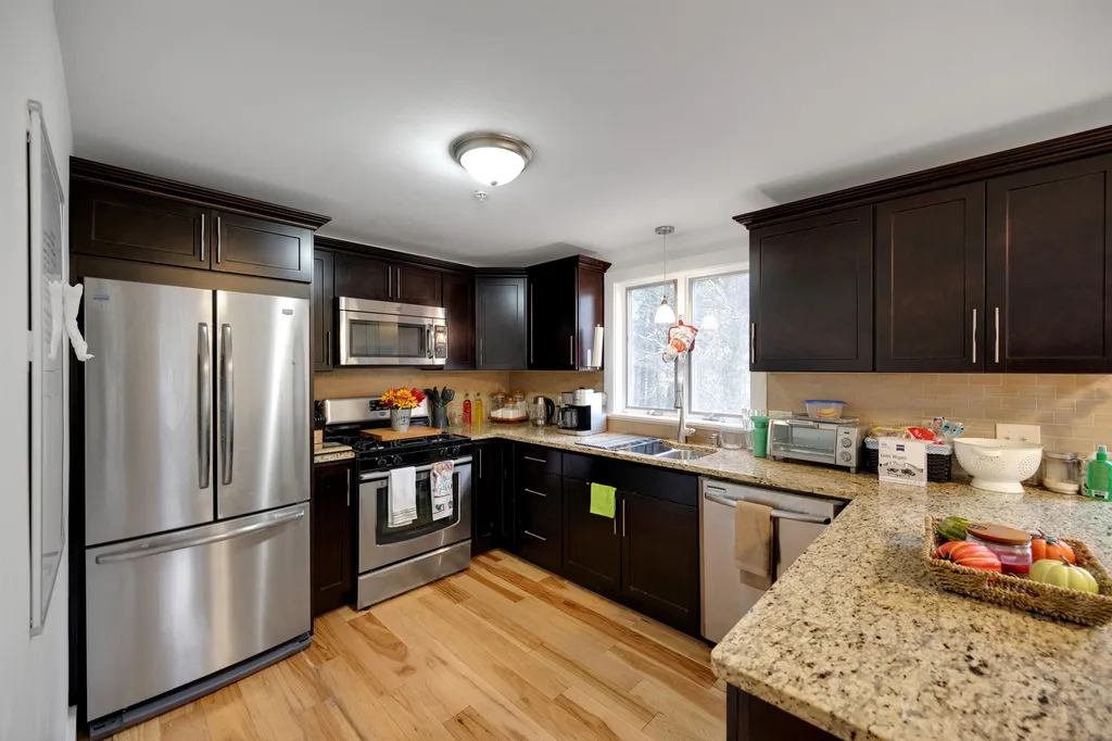 58 Dunn's Bridge Lane Dover NH 03820