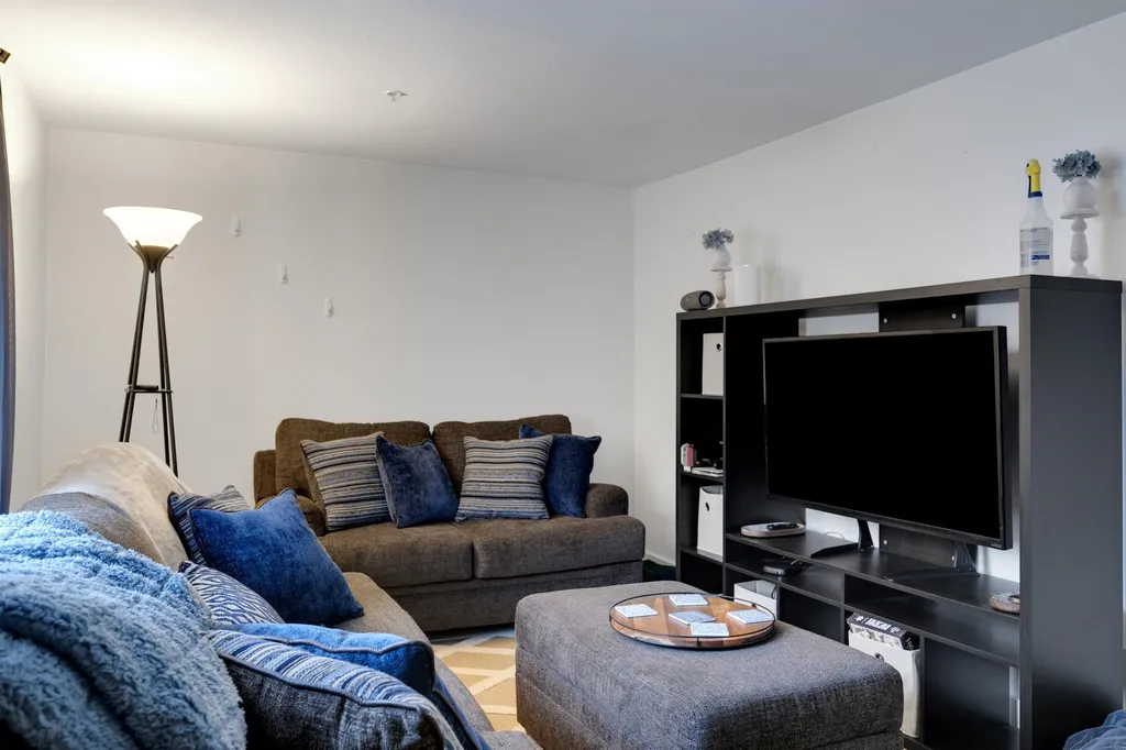 58 Dunn's Bridge Lane Dover NH 03820