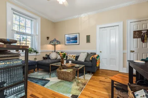 290 Pleasant Street Portsmouth NH 03801