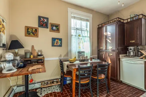 290 Pleasant Street Portsmouth NH 03801