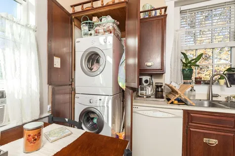290 Pleasant Street Portsmouth NH 03801
