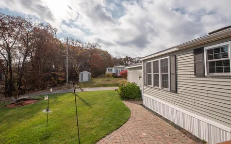 18 Charleston Ridge Hampstead NH 03841