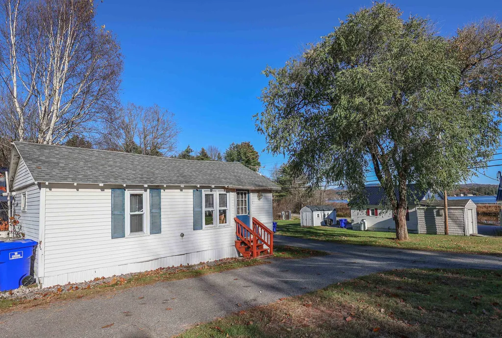 788 Laconia Road Tilton NH 03276