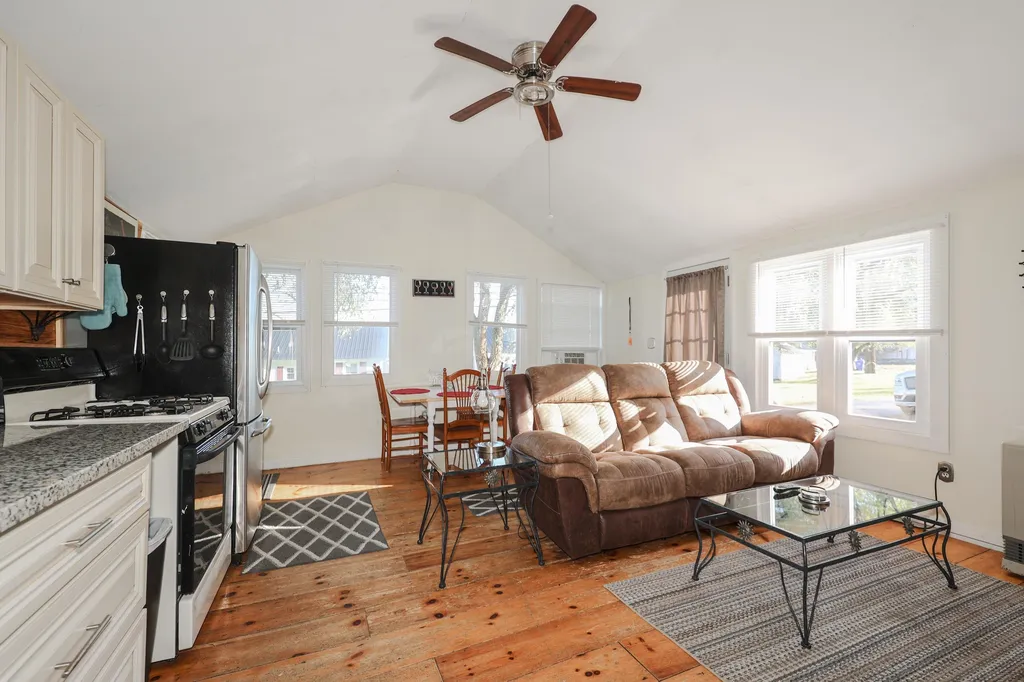 788 Laconia Road Tilton NH 03276