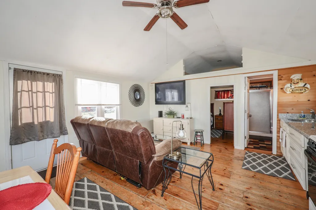 788 Laconia Road Tilton NH 03276