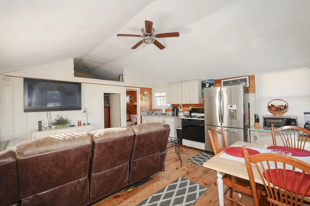 788 Laconia Road Tilton NH 03276