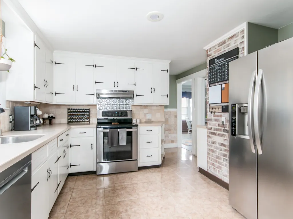 31 Courtland Street Nashua NH 03064