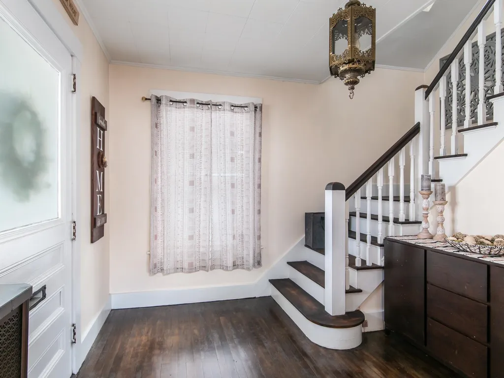 31 Courtland Street Nashua NH 03064