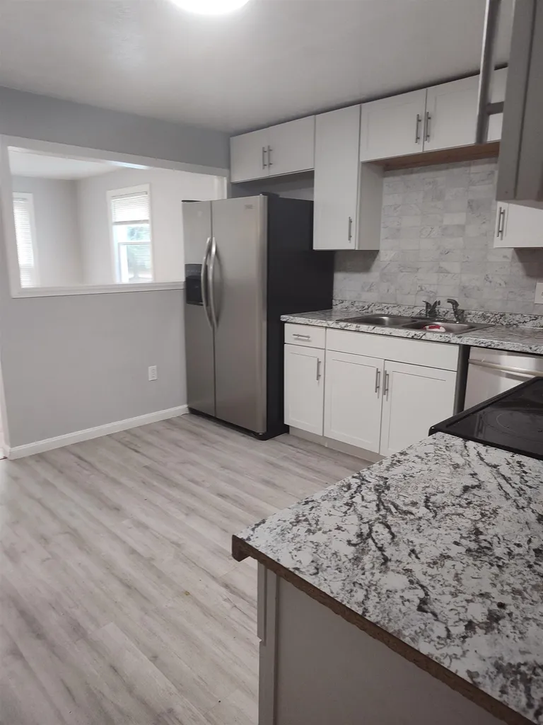 7 Timber Street Londonderry NH 03053