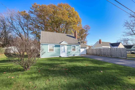 20 Arch Street Northfield NH 03276
