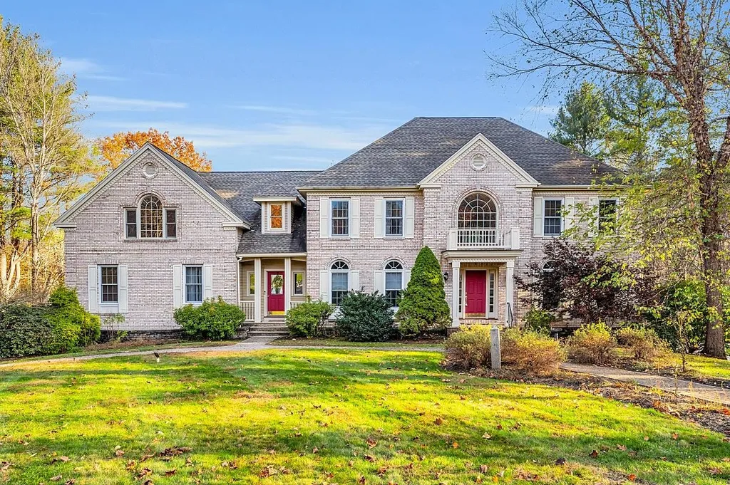 41 Hawthorne Road Windham NH 03087