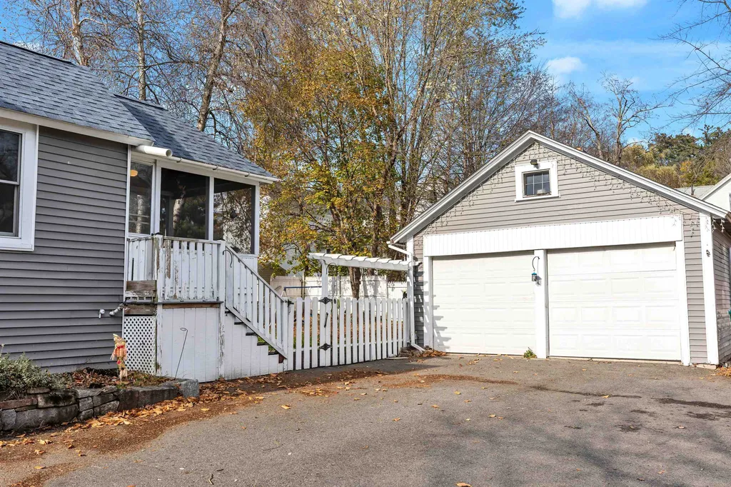 23 Clark Court Wilton NH 03086
