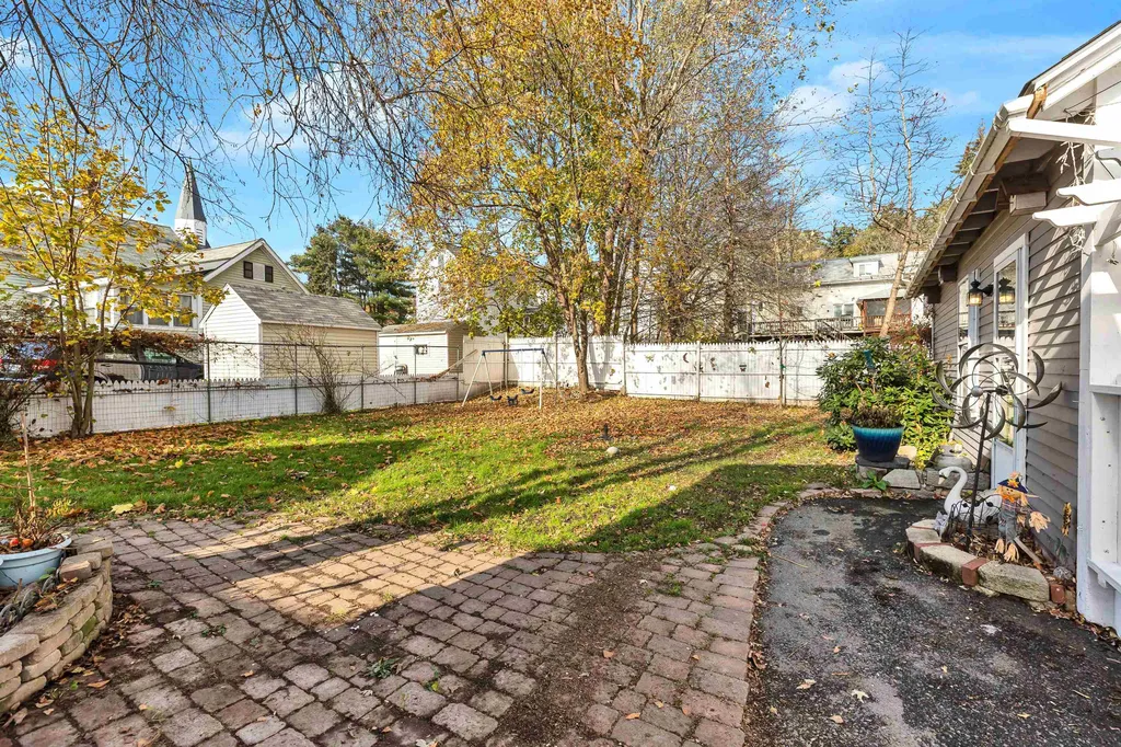 23 Clark Court Wilton NH 03086