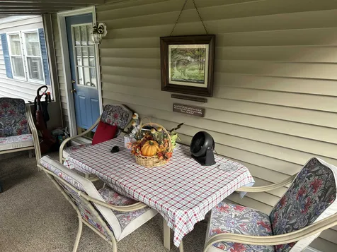 10 Stanwood Drive Nashua NH 03063