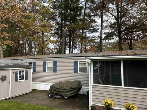 10 Stanwood Drive Nashua NH 03063
