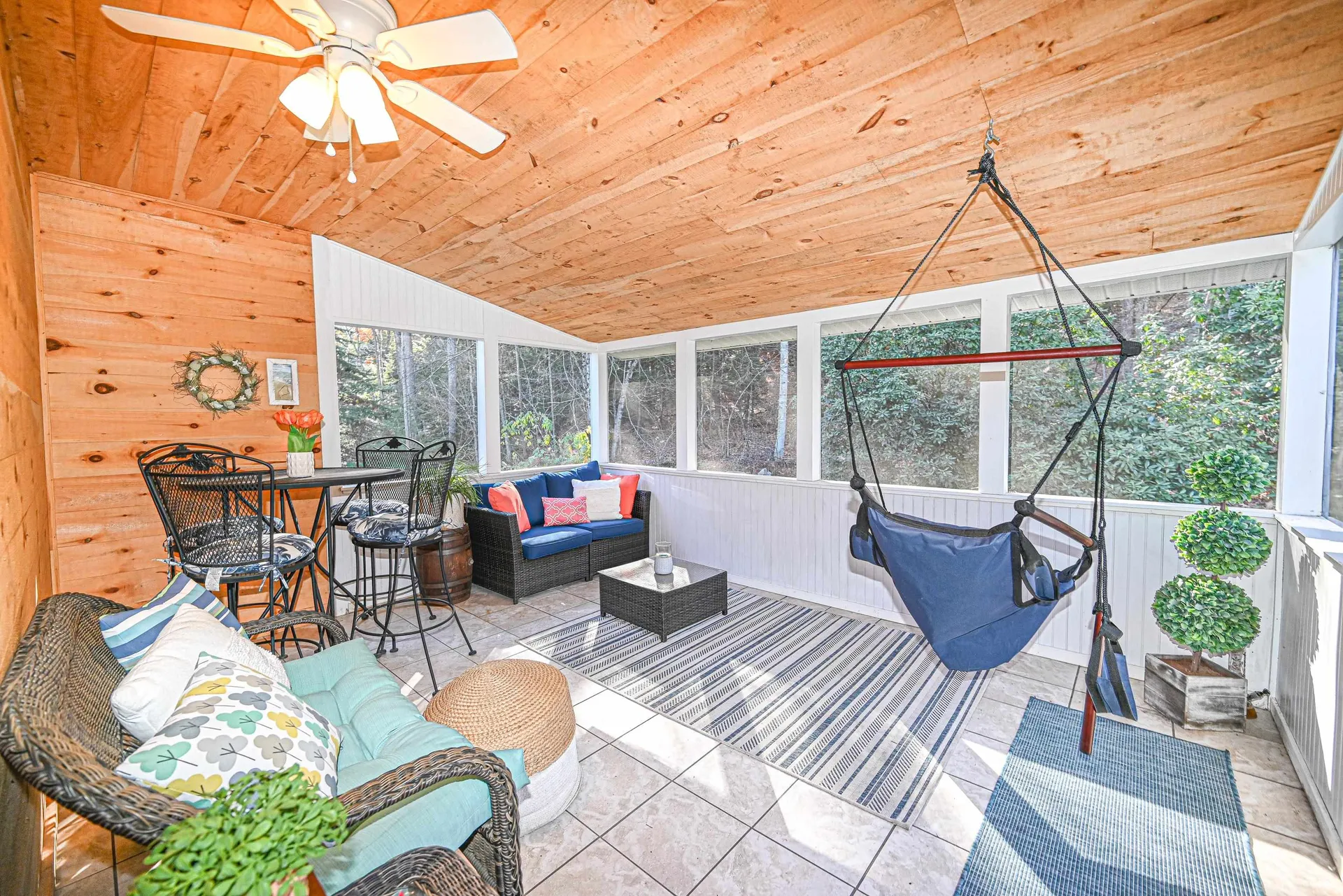 25 Green Meadow Lane Bedford NH 03110