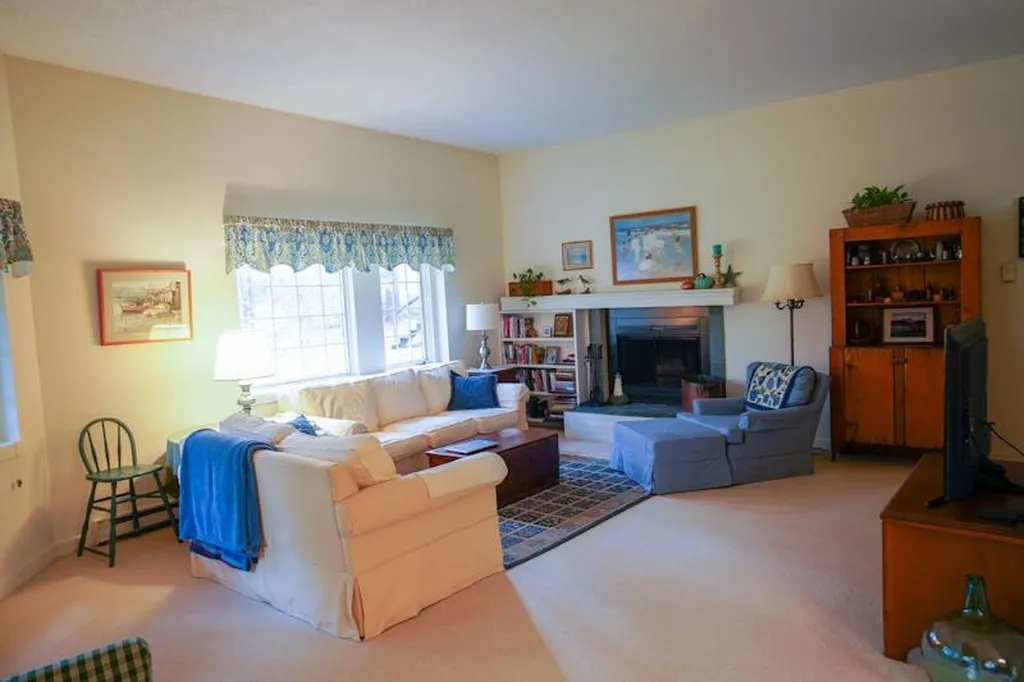 71 East Redrock Drive Burlington VT 05401