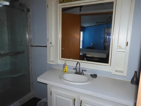 12 Trailerhome Drive Salem NH 03079-2938