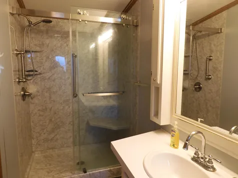 12 Trailerhome Drive Salem NH 03079-2938