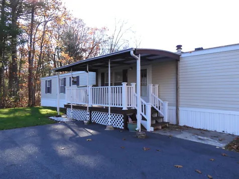 12 Trailerhome Drive Salem NH 03079-2938