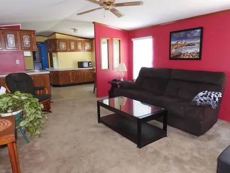 12 Trailerhome Drive Salem NH 03079-2938
