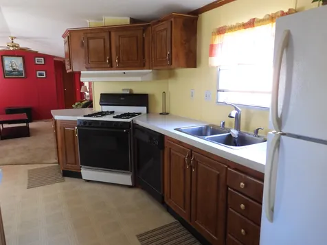 12 Trailerhome Drive Salem NH 03079-2938