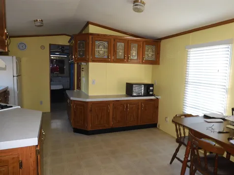 12 Trailerhome Drive Salem NH 03079-2938
