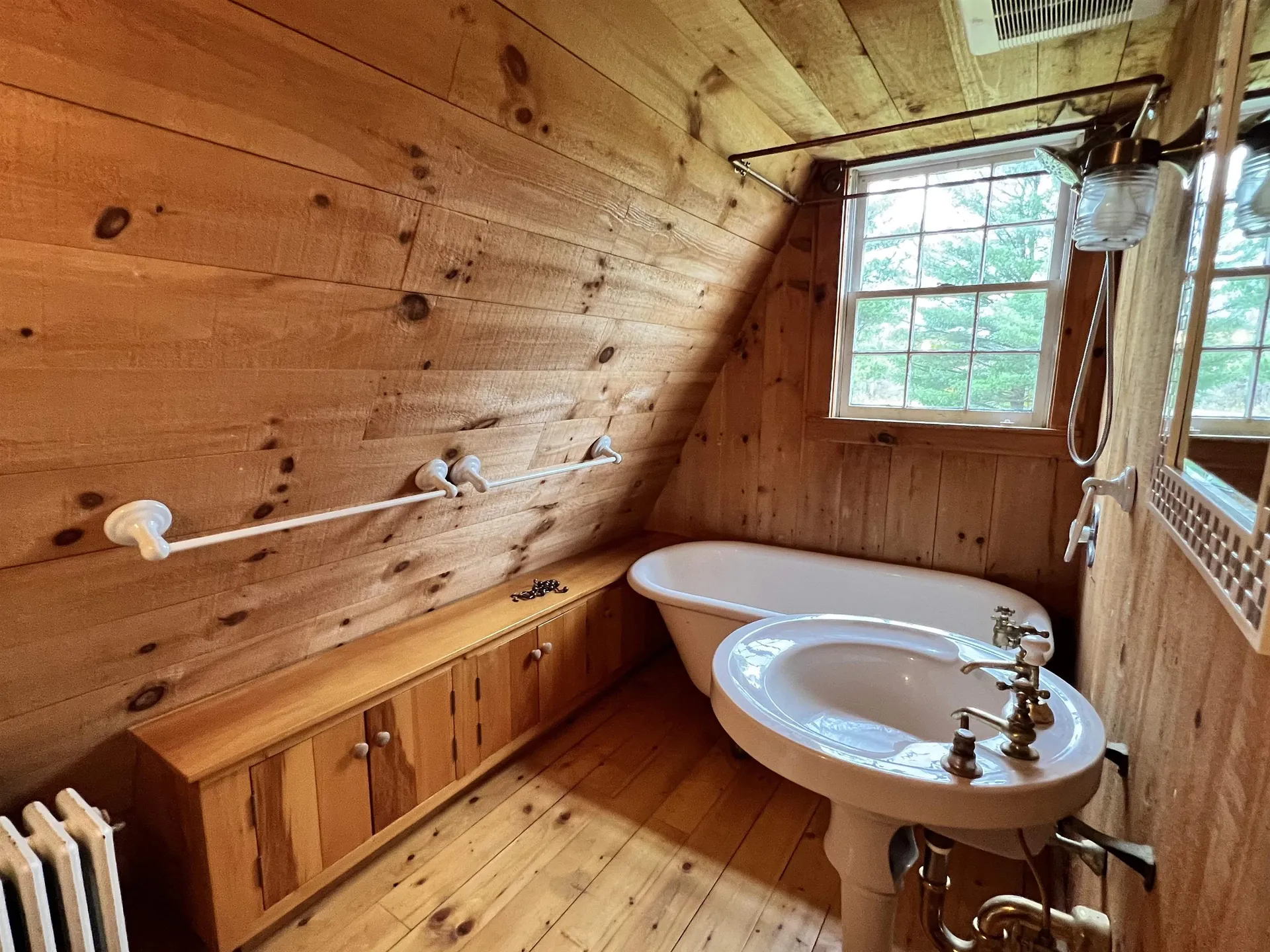 51 Wolf Lane Lincoln VT 05443