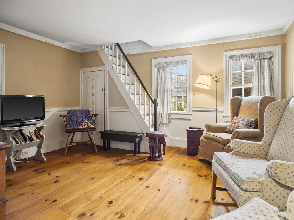 17 Elm Court New Castle NH 03854