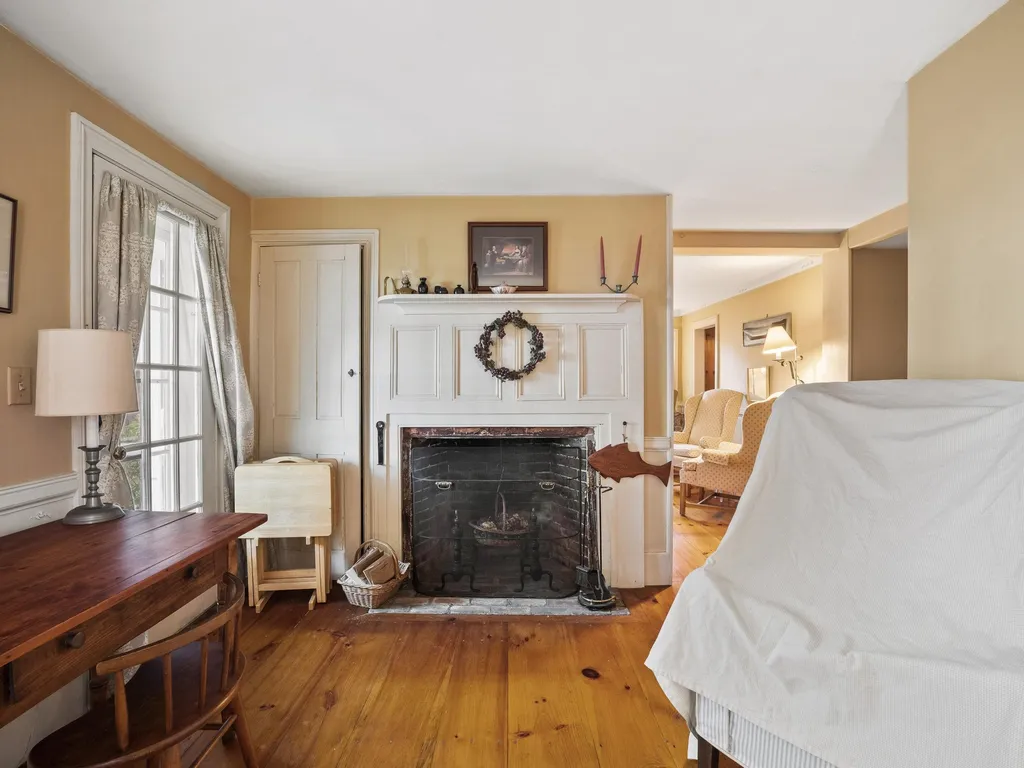 17 Elm Court New Castle NH 03854