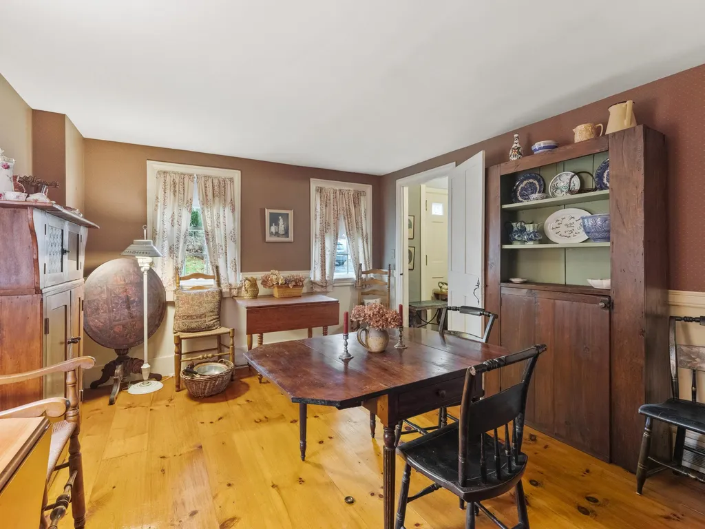 17 Elm Court New Castle NH 03854