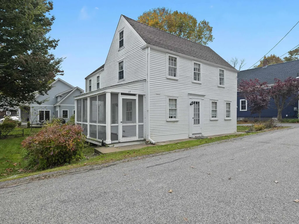 17 Elm Court New Castle NH 03854