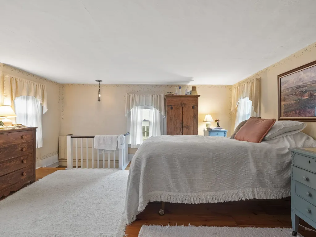 17 Elm Court New Castle NH 03854