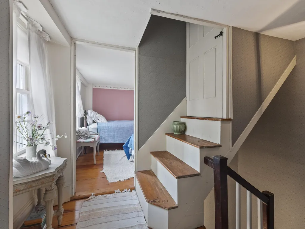 17 Elm Court New Castle NH 03854