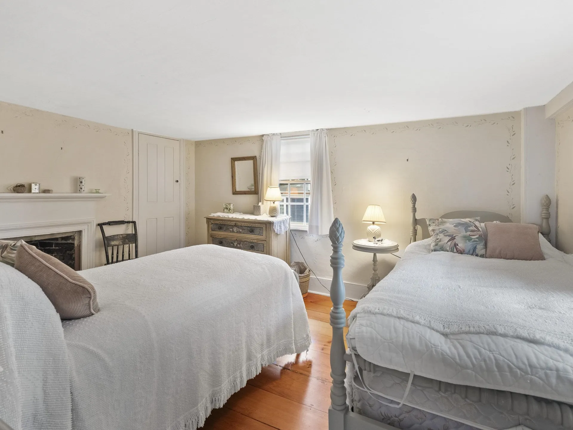 17 Elm Court New Castle NH 03854