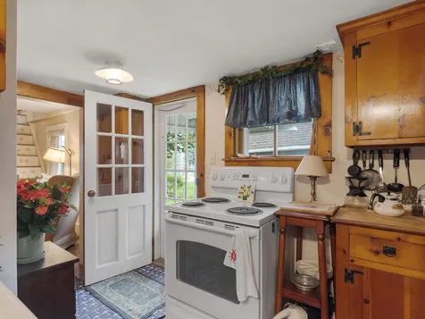 17 Elm Court New Castle NH 03854