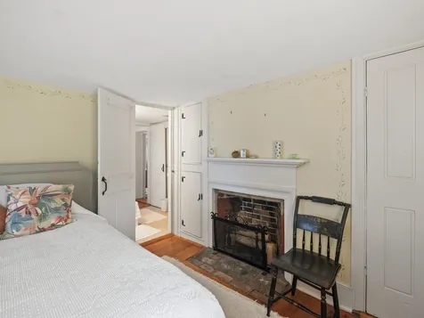 17 Elm Court New Castle NH 03854