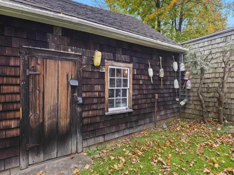 17 Elm Court New Castle NH 03854