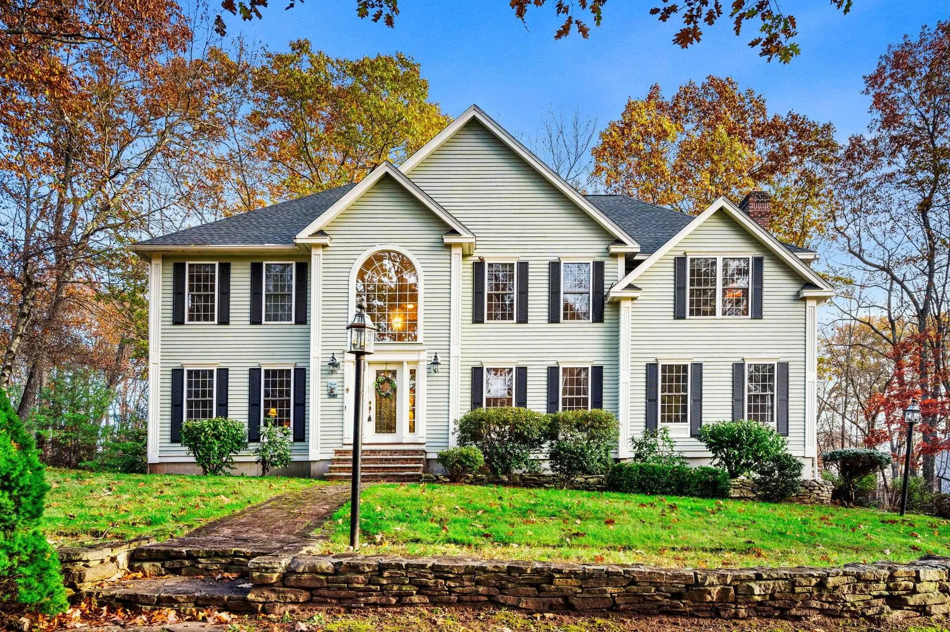32 Nottingham Road Windham NH 03087