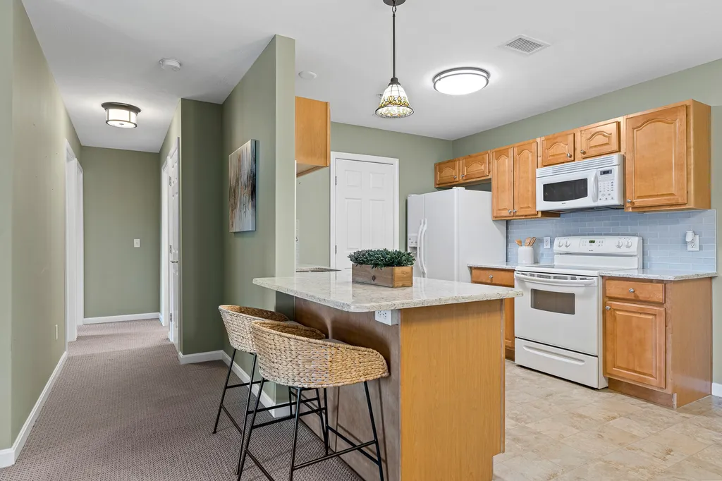 65 Fordway Extension Derry NH 03038