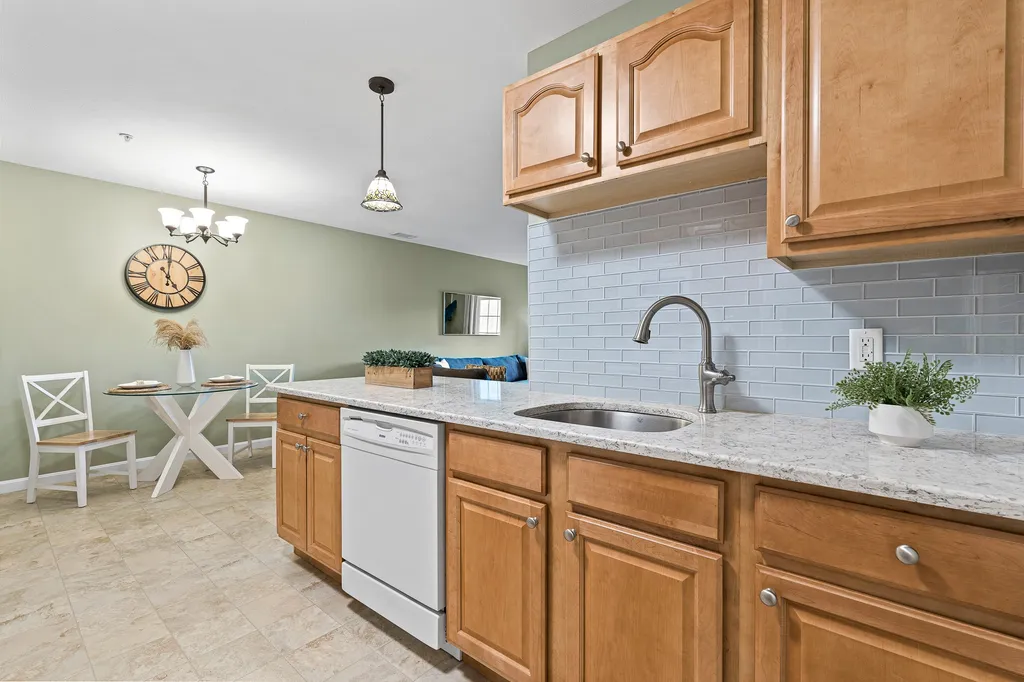 65 Fordway Extension Derry NH 03038