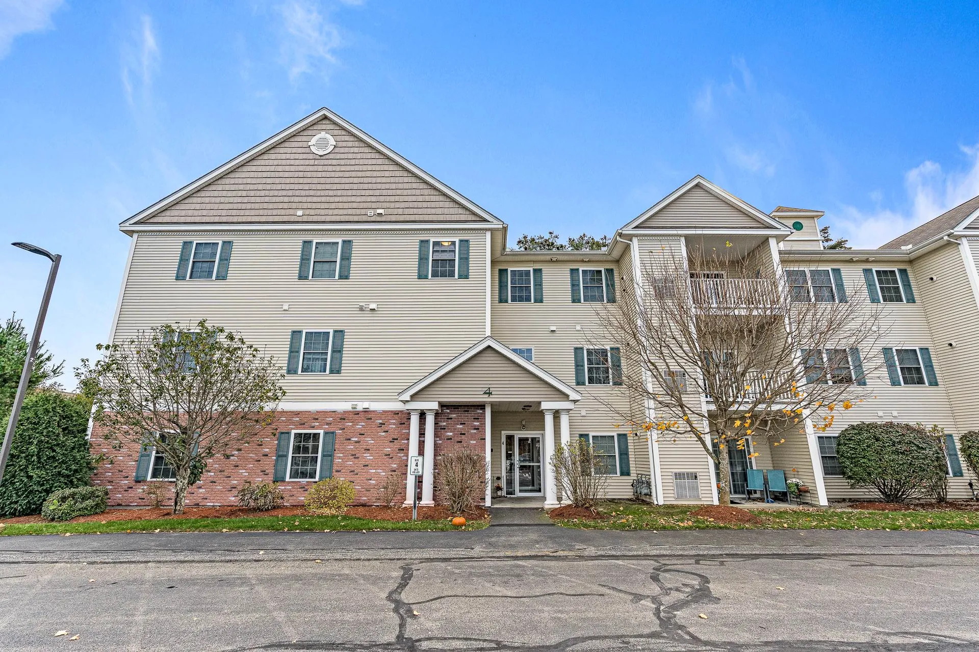 65 Fordway Extension Derry NH 03038