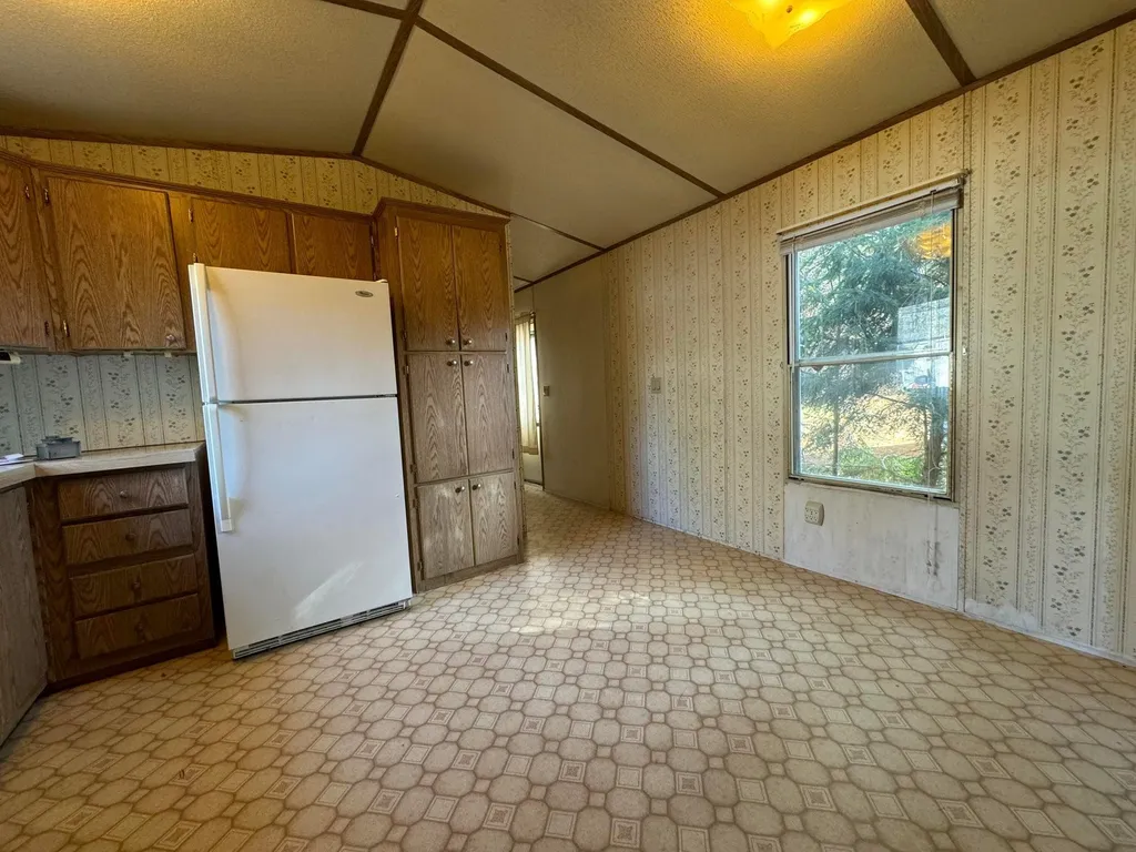 63 Briarwood Road Lebanon ME 04027-3424