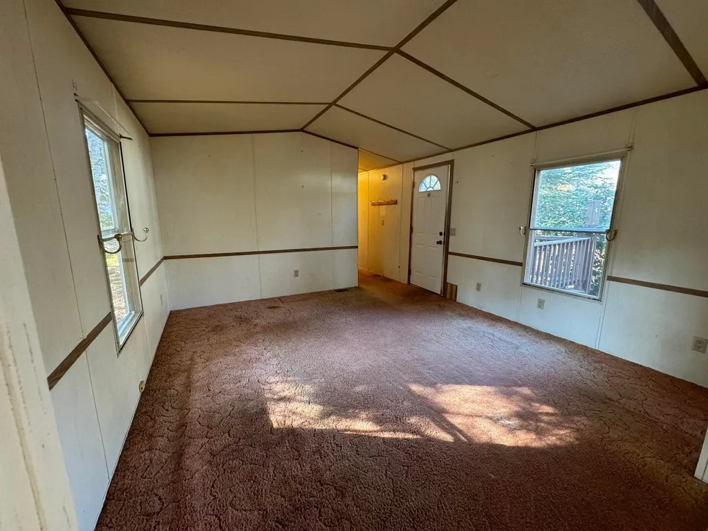 63 Briarwood Road Lebanon ME 04027-3424