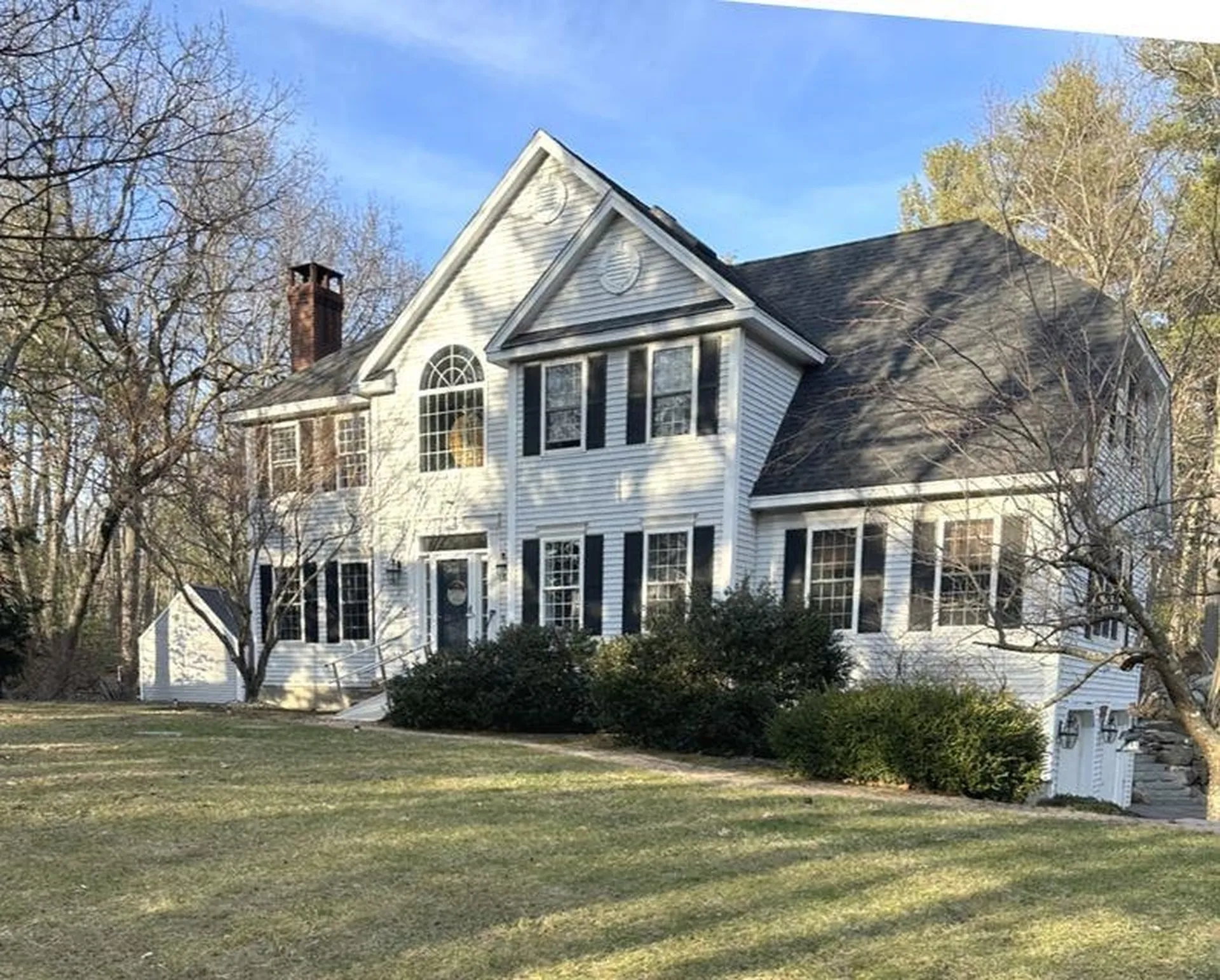 5 Cheshire Court Londonderry NH 03053